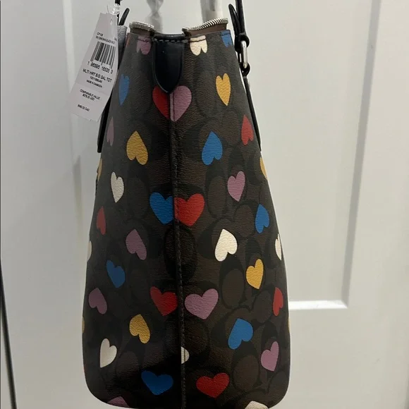 Coach (NWT) Gallery Tote Bag & Wallet in Signature Canvas & Heart Print - Picture 5 of 17